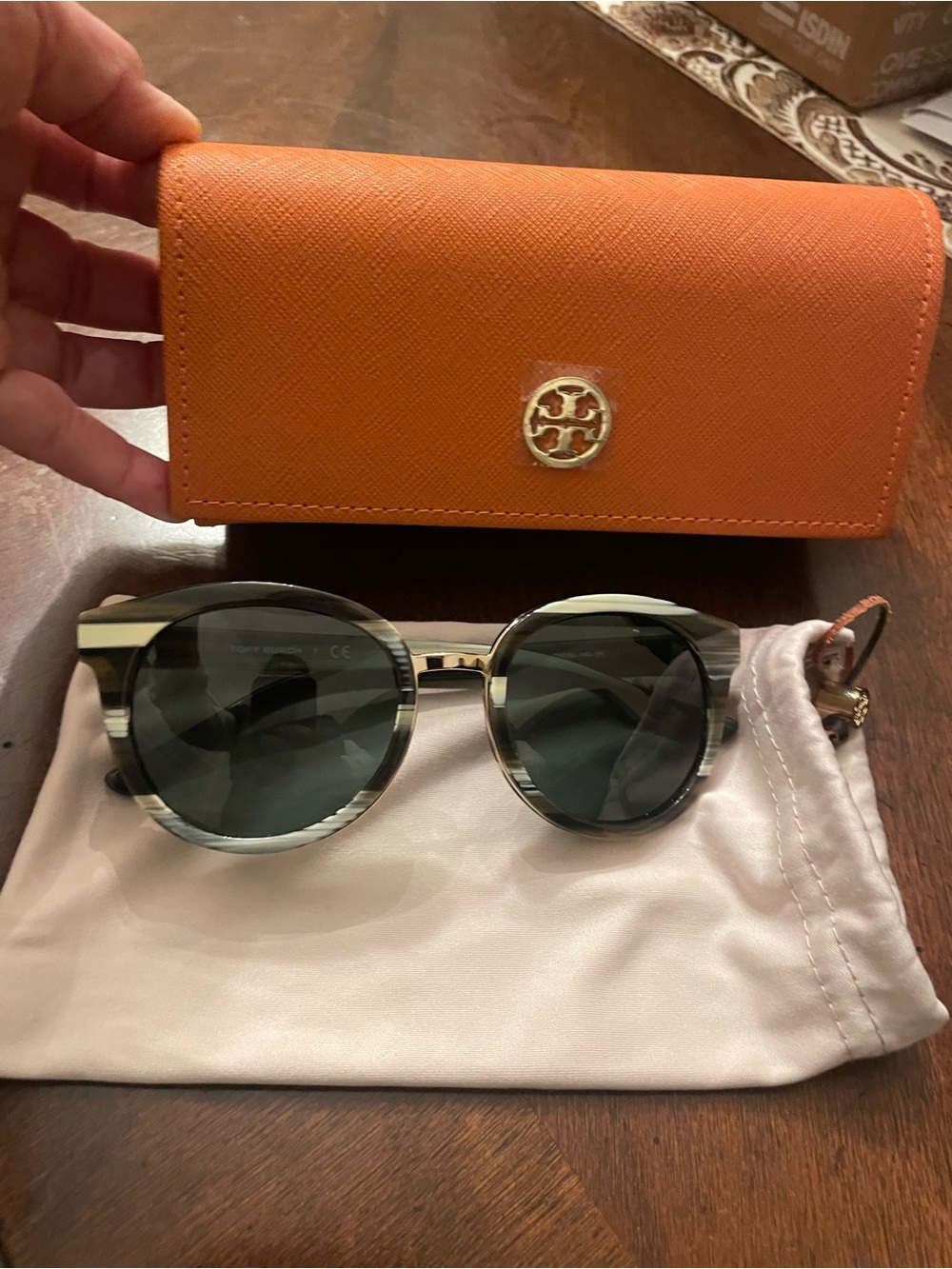 Tory Burch Orange Sunglasses Case with Grey Tortoiseshell Sunglasses